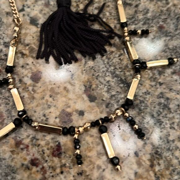 NWT Express Elegant Black and Gold Necklace with Lariat detail - Picture 10 of 11